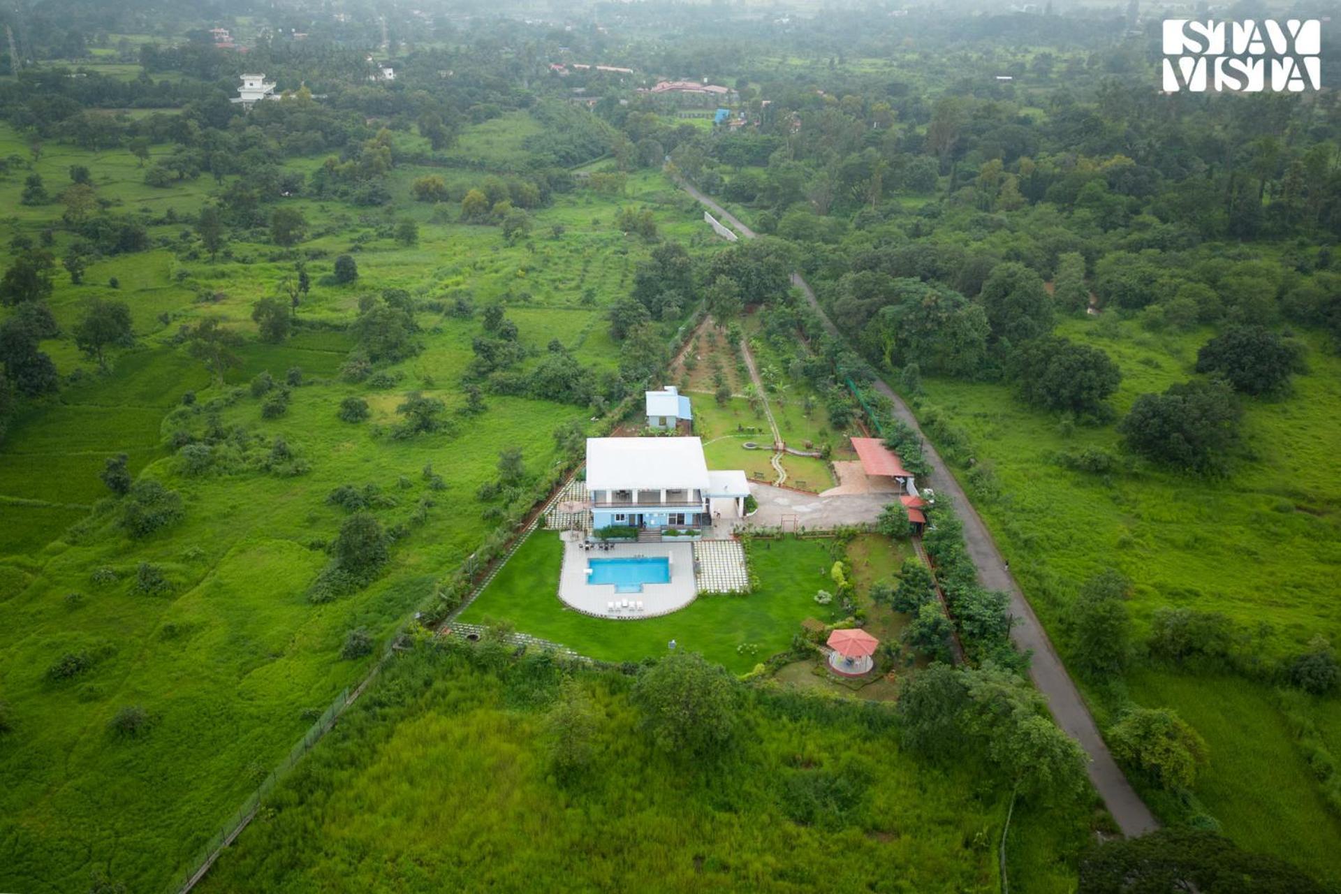 Stayvista'S Hillside Meadows - Mountainside Retreat With Farm View, Pool & Deck, Lawn & Gazebo Chinchavli Eksteriør bilde